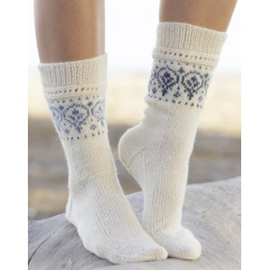 Nordic Summer Socks by DROPS Design - Strickmuster mit Kit Socken mit Musterrand Größen 35-43