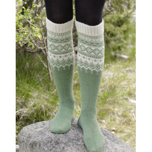 Perles du Nord Socken by DROPS Design - Strickmuster mit Kit Socken mit Norwegischem Muster Größen 35/37 - 41/43
