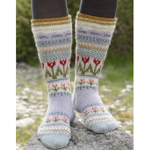 Always Winter by DROPS Design - Strickmuster mit Kit Socken mit mehrfarbigem Norwegischem Muster Größen 35-46