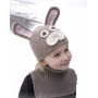 Honey Bunny by DROPS Design - Häkelmuster mit Kit Osterhasen-Mütze Größen 1-8 Jahre