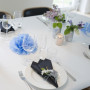 Tisch decken mit dem Fokus auf Recycling in Blau von Rito Krea – Tisch decken DIY Guid