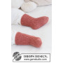 Rosy Cheeks Socken von DROPS Design - Baby Socken Strickmuster Größe 0/1 Monat - 3/4 Jahre